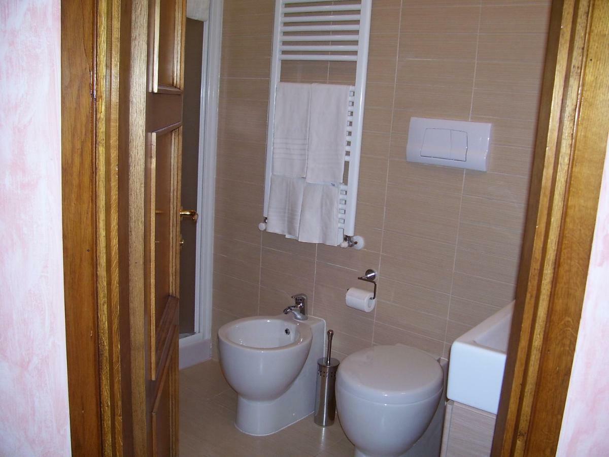 Casale Sant'Angelo Bed & Breakfast กาปัลบีโอ ภายนอก รูปภาพ
